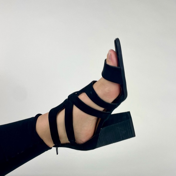 Melrose and Market! Size 9! Black heels - Picture 1 of 4